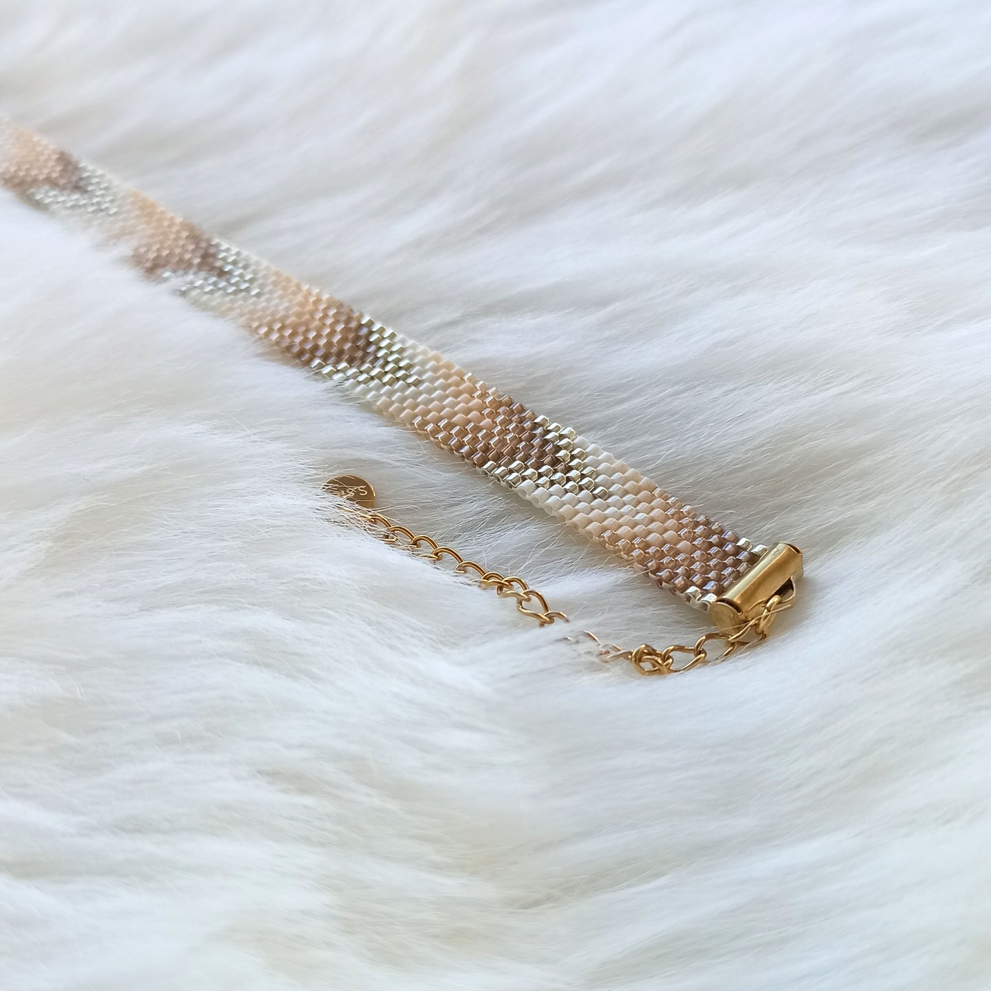 Sada náramků s gradientem v hnědo-béžových odstínech