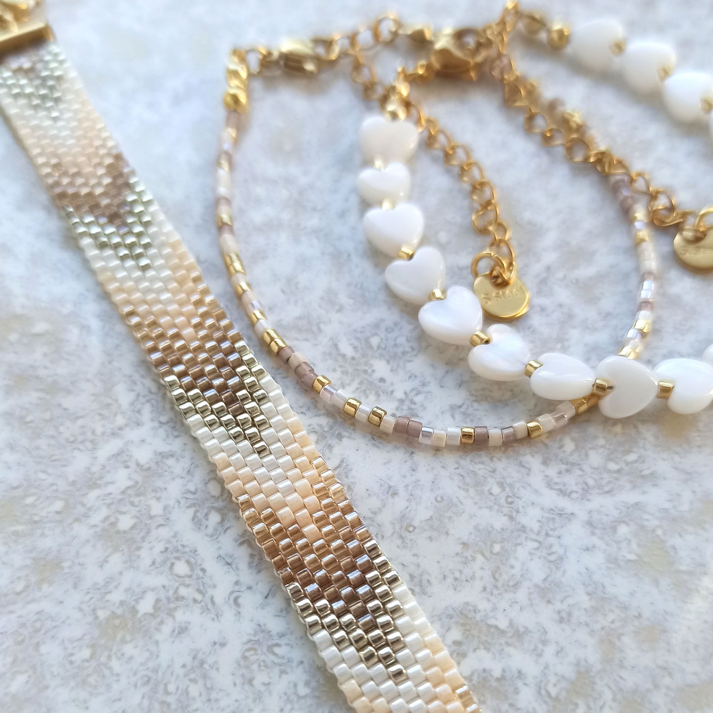 Sada náramků s gradientem v hnědo-béžových odstínech