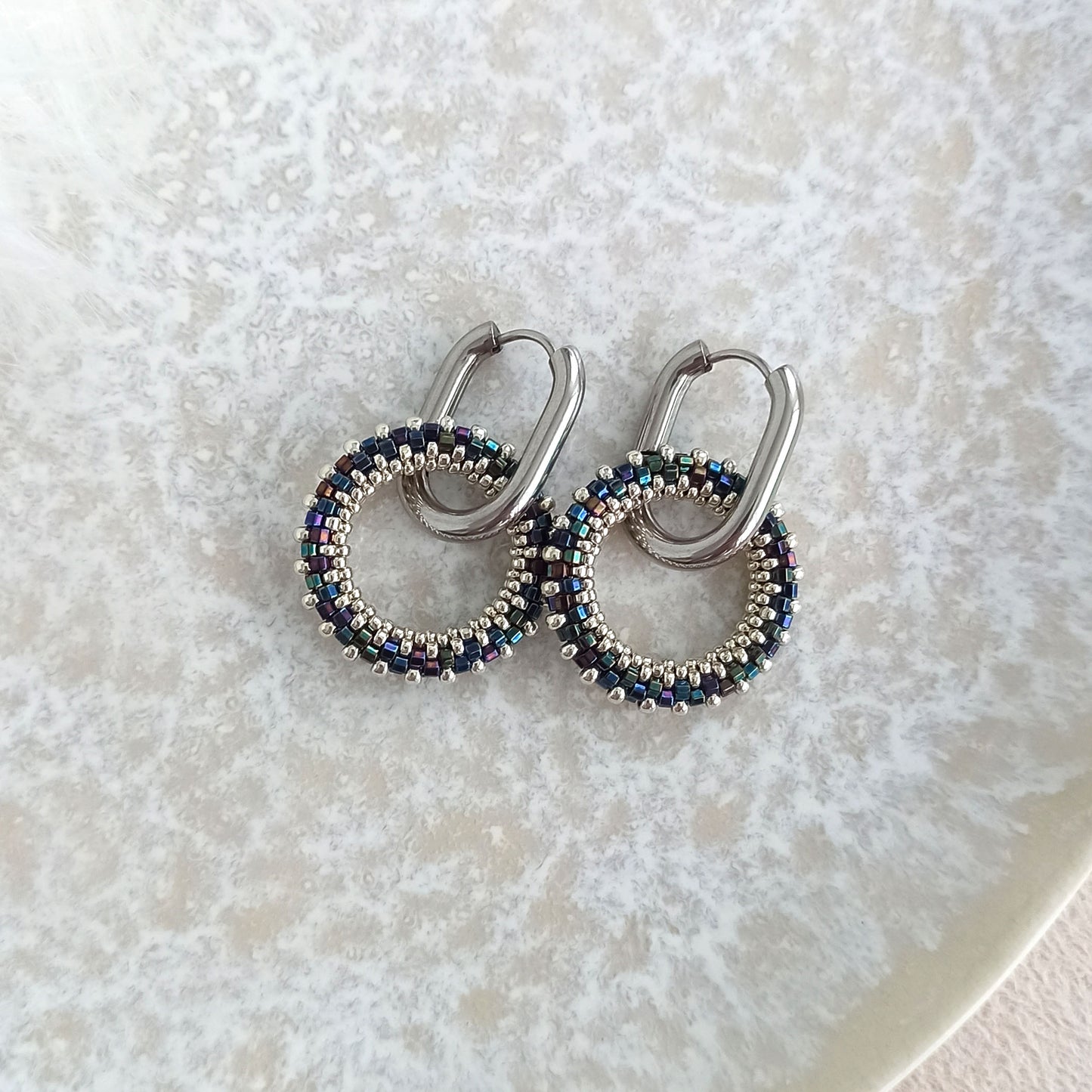 Náušnice 23 mm v tmavě modré a stříbrné barvě