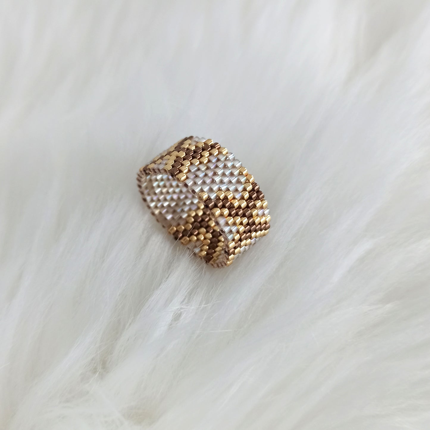 Teplé hnědé prsteny na výběr