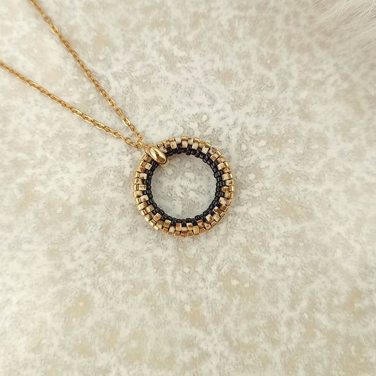 Přívěsek v mramorovém stylu