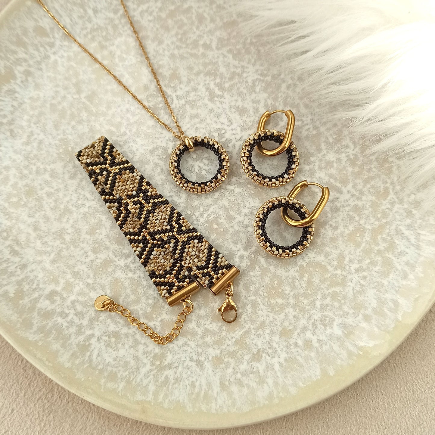 Přívěsek v mramorovém stylu