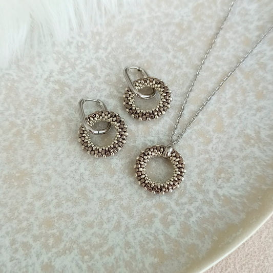Sada šperků  v barvách stříbra a niklu 19 mm